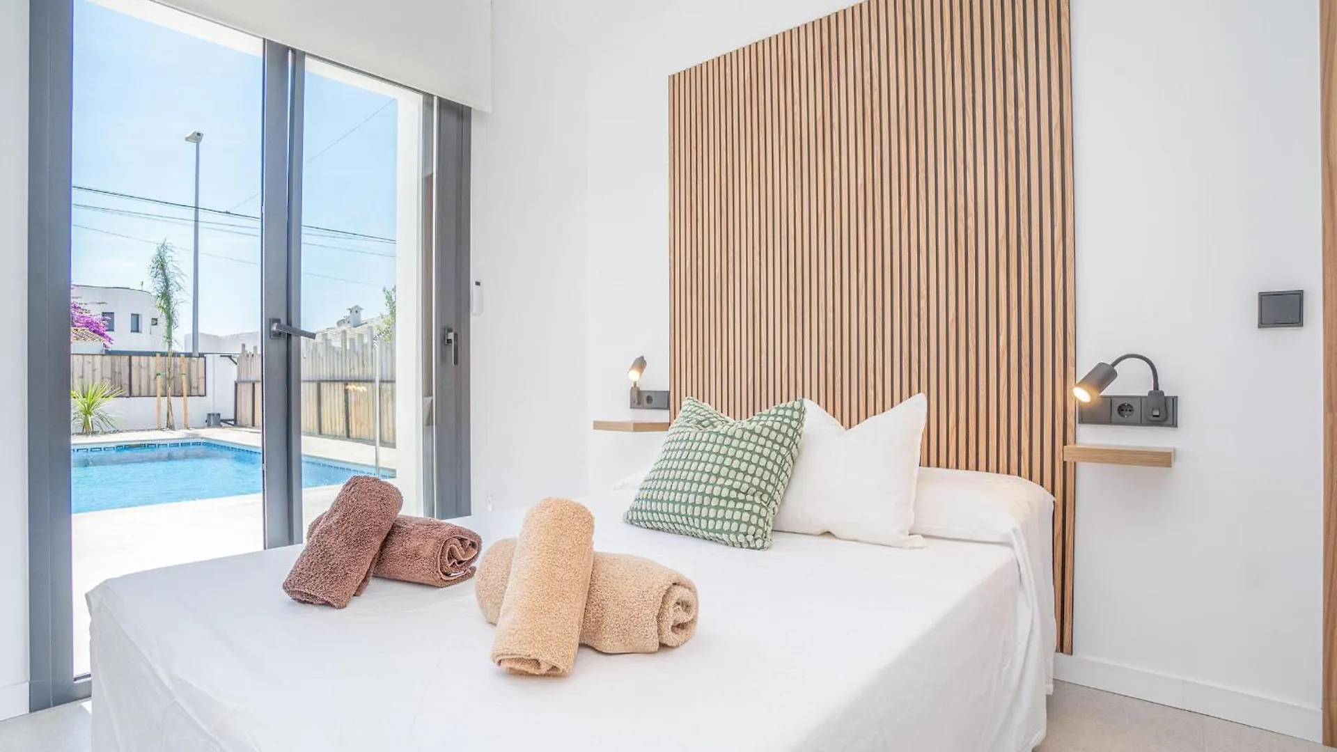 Nyaraló La Villa Mahana Goertz - Hisp-288-65 Empuriabrava Spanyolország