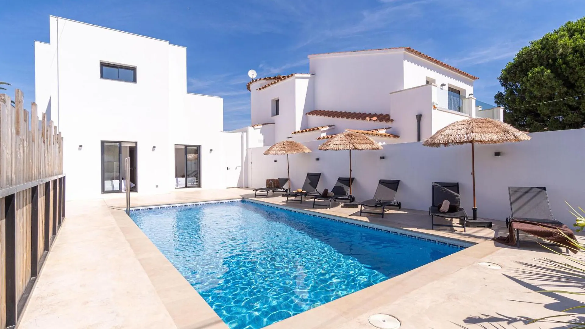 La Villa Mahana Goertz - Hisp-288-65 Empuriabrava 0*,